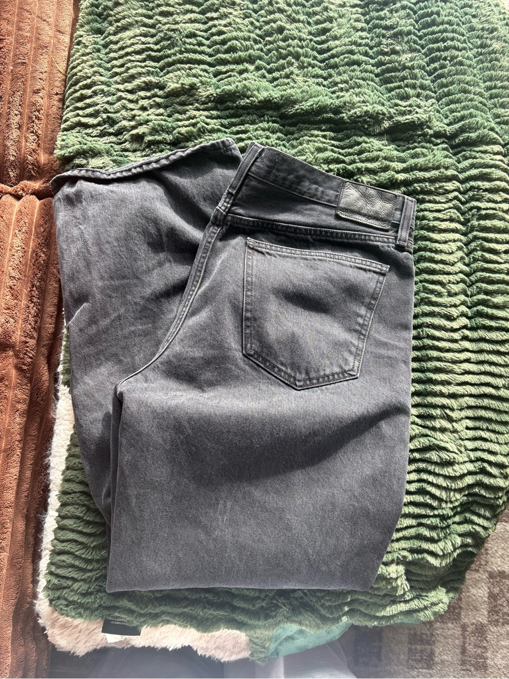 Aritzia denim forum black jean 90s baggy size 29
